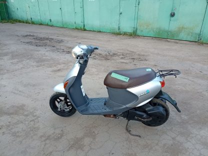 Suzuki Lets 4: Новый скутер под старым названием спереди