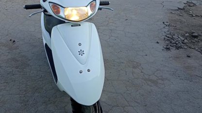 Белый Honda Dio AF68 символ городской мобильности video 2023 06 13 01 22 06 frame at 0m8s