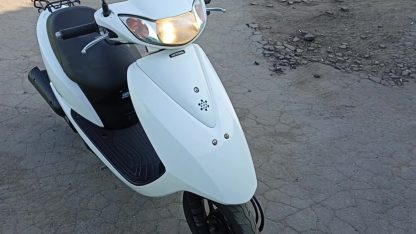 Белый Honda Dio AF68 символ городской мобильности video 2023 06 13 01 22 06 frame at 0m9s